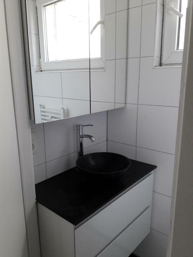 2 Slaapkamer Appartement Op De Zeedijk Van Oostende. Экстерьер фото